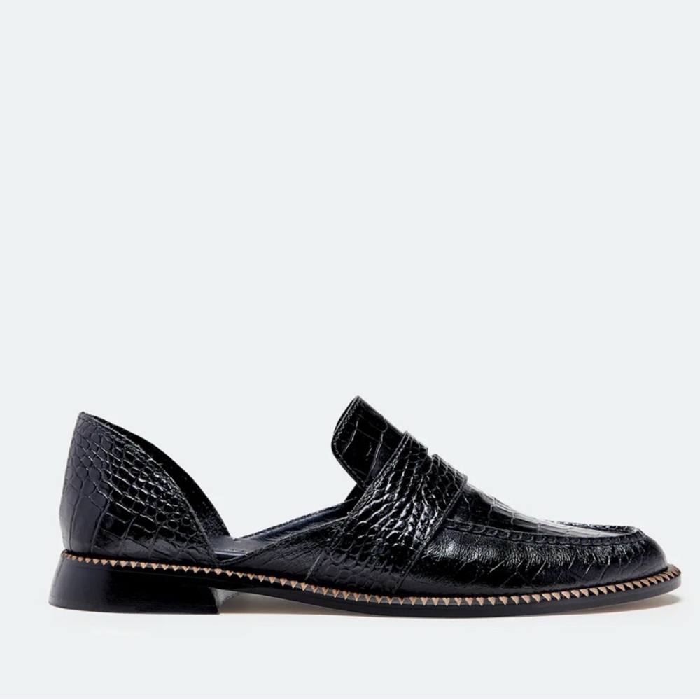 Frēda Salvador Tash D’Orsay Moccasin